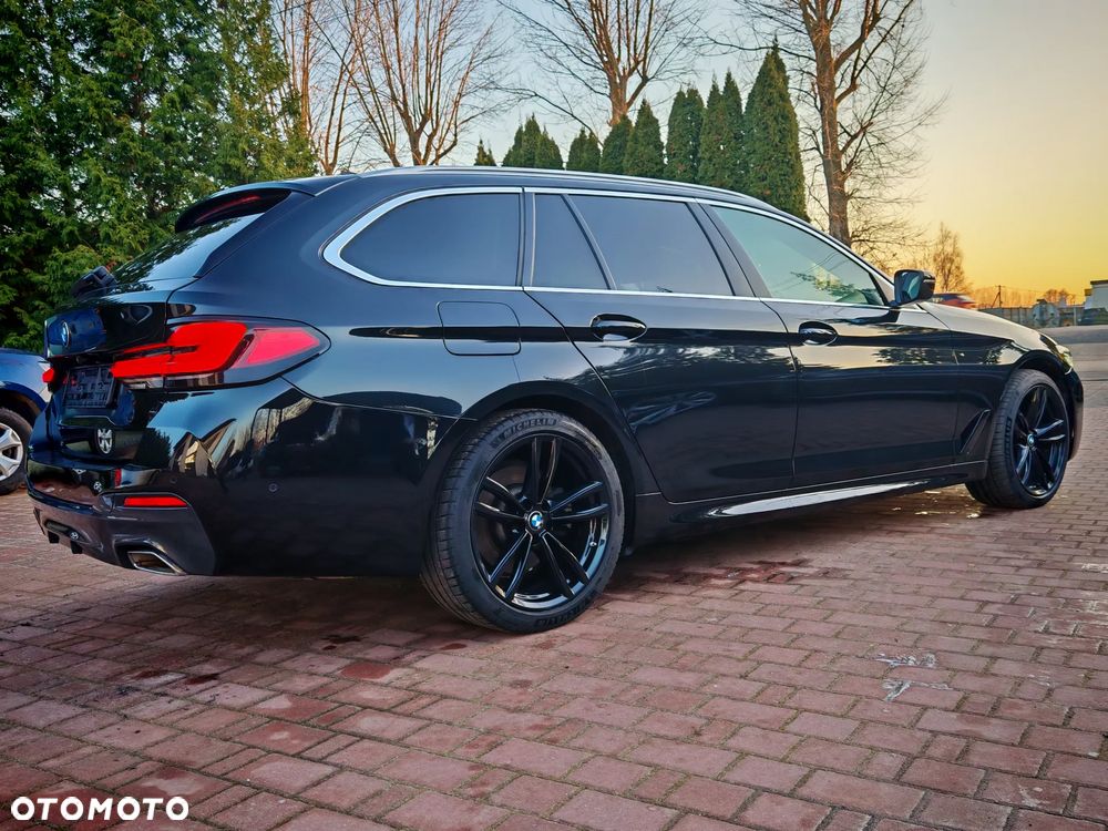 BMW Seria 5 520d Sport Line - 12