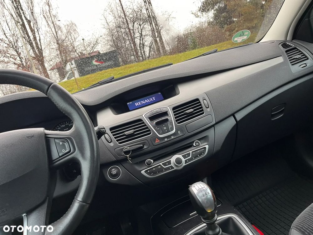 Renault Laguna dCi 110 FAP Dynamique - 19