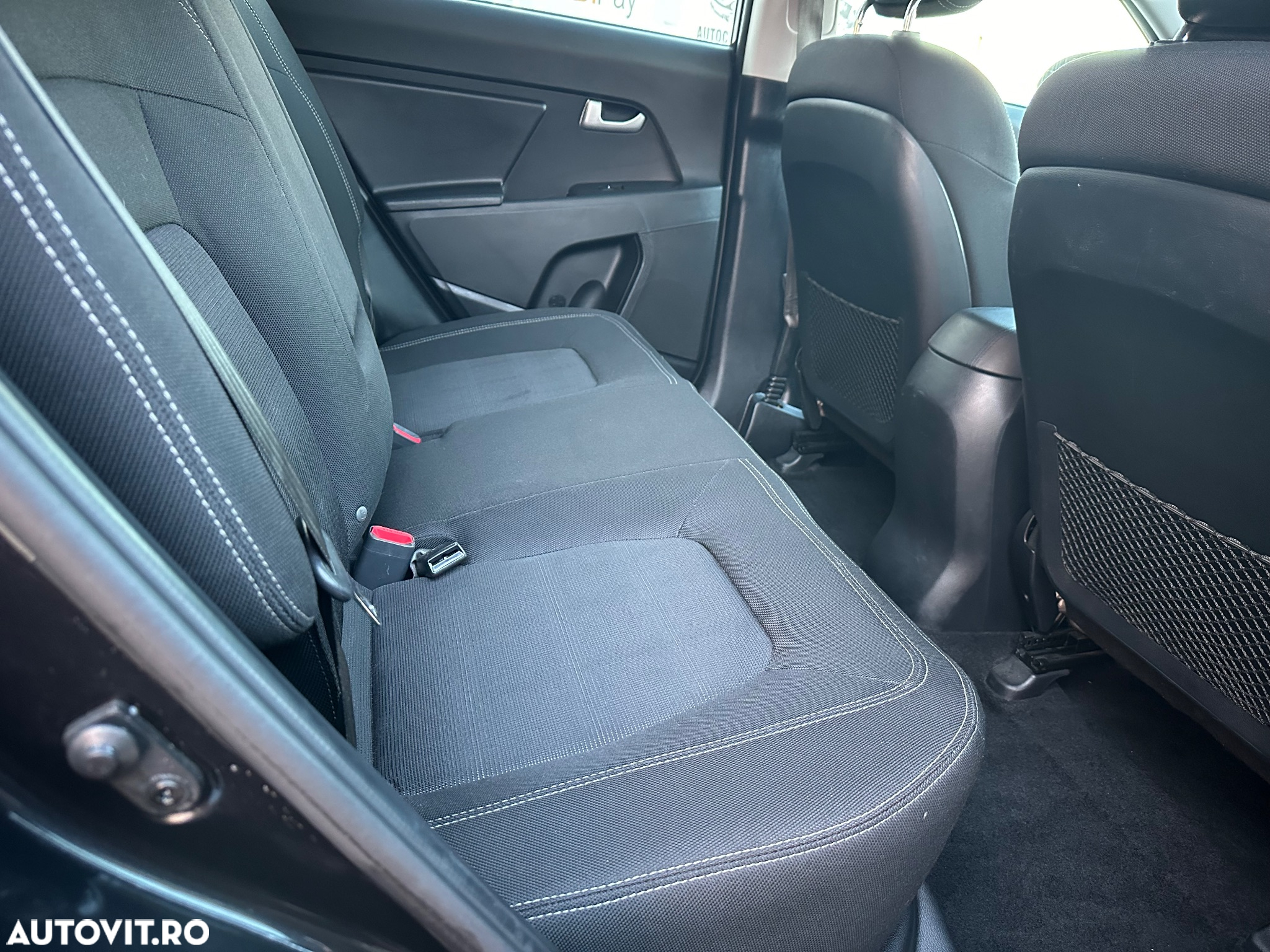 Kia Sportage 1.7 CRDI 2WD Attract - 11