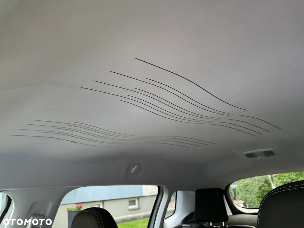 Peugeot 2008 PureTech 110 Stop&Start EAT6 Allure - 31