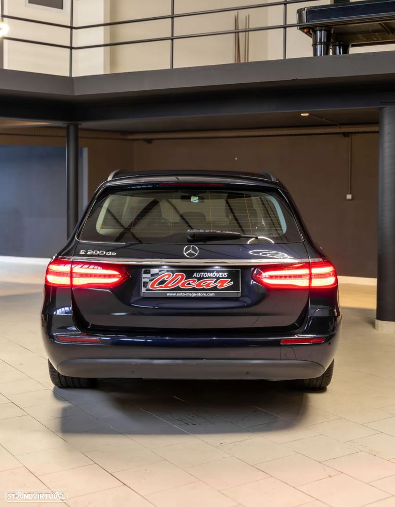 Mercedes-Benz E 300 9G-TRONIC Exclusive - 6