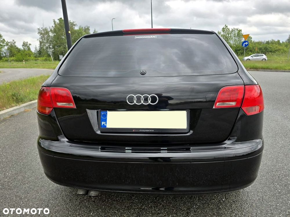 Audi A3 Sportback 2.0 TDI DPF S tronic S line Sportpaket (plus) - 11
