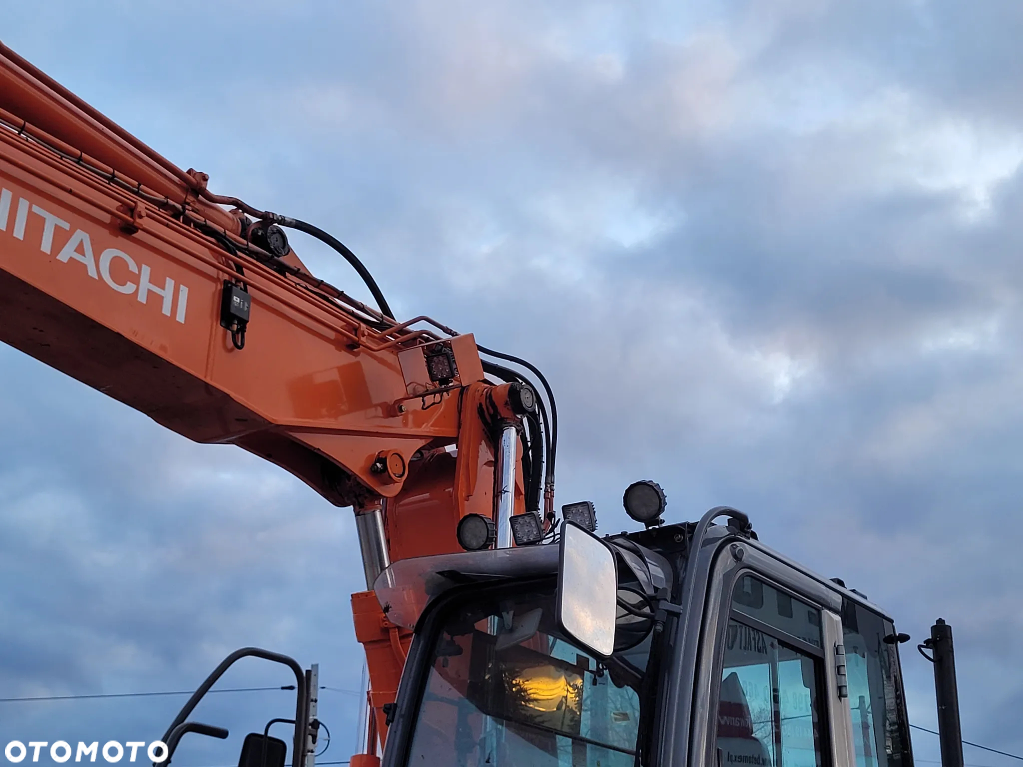 Hitachi ZX 140 W 3 - 17