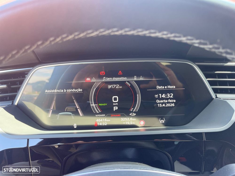 Audi e-tron S quattro - 27