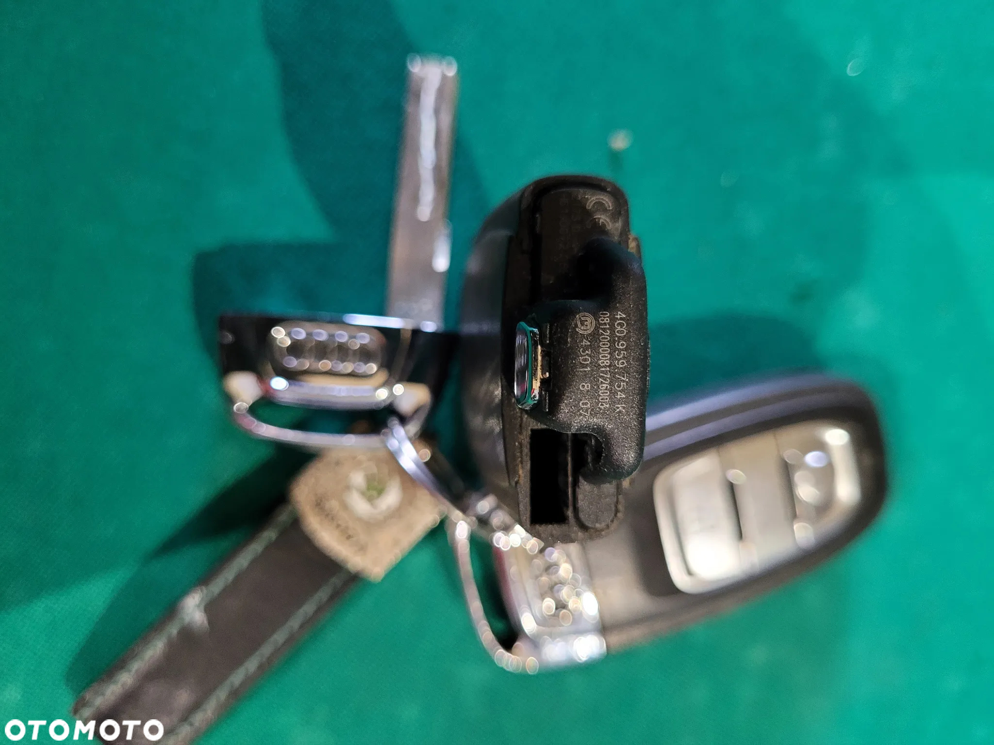 AUDI A6 C7 A7 KLUCZYK 4K0959754K - 2
