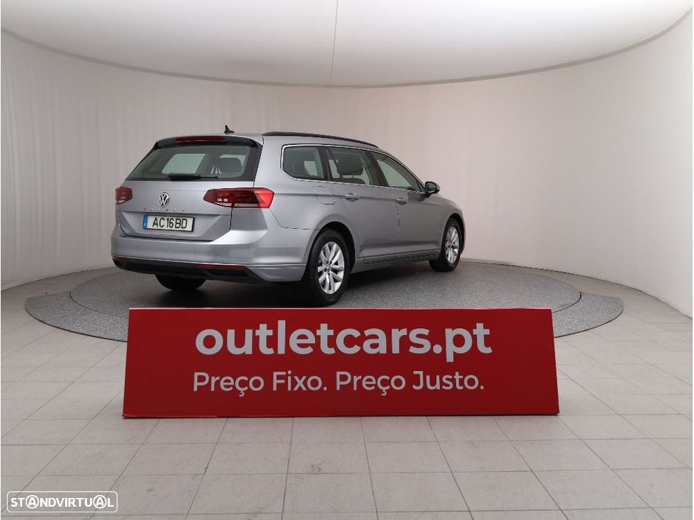 VW Passat Variant 2.0 TDi Business DSG - 8