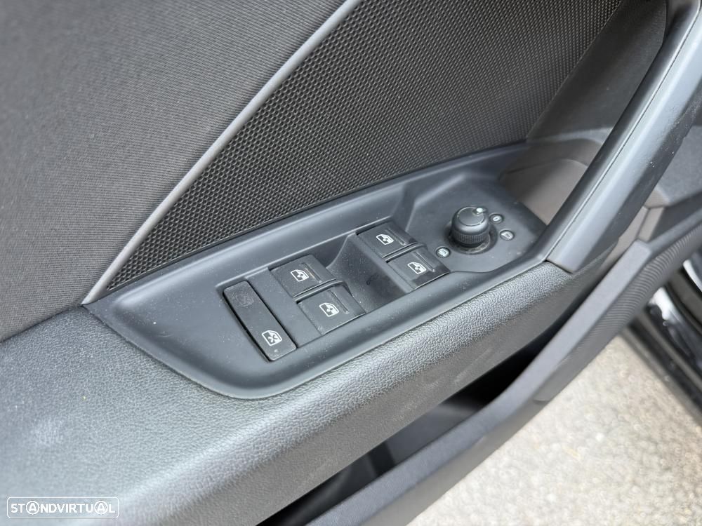 Audi A3 Limousine 30 TFSI S tronic sport - 20