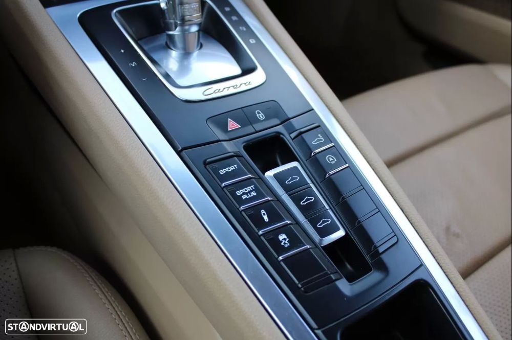 Porsche 911 Série F - 27