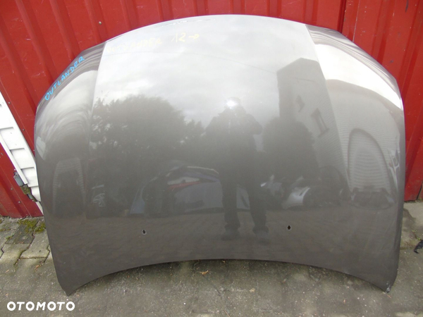 Mitsubishi Outlander maska
