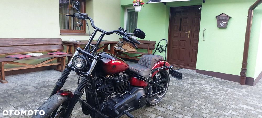 Harley-Davidson Softail Street Bob - 17