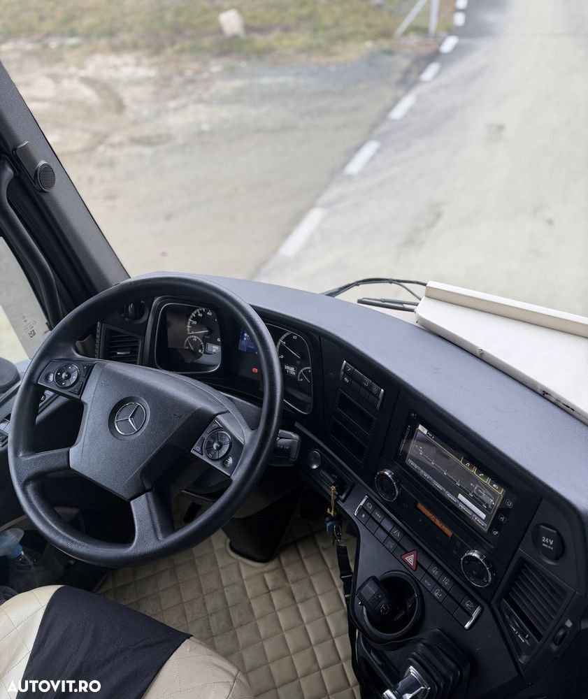 Mercedes-Benz Actros MP4 - 7