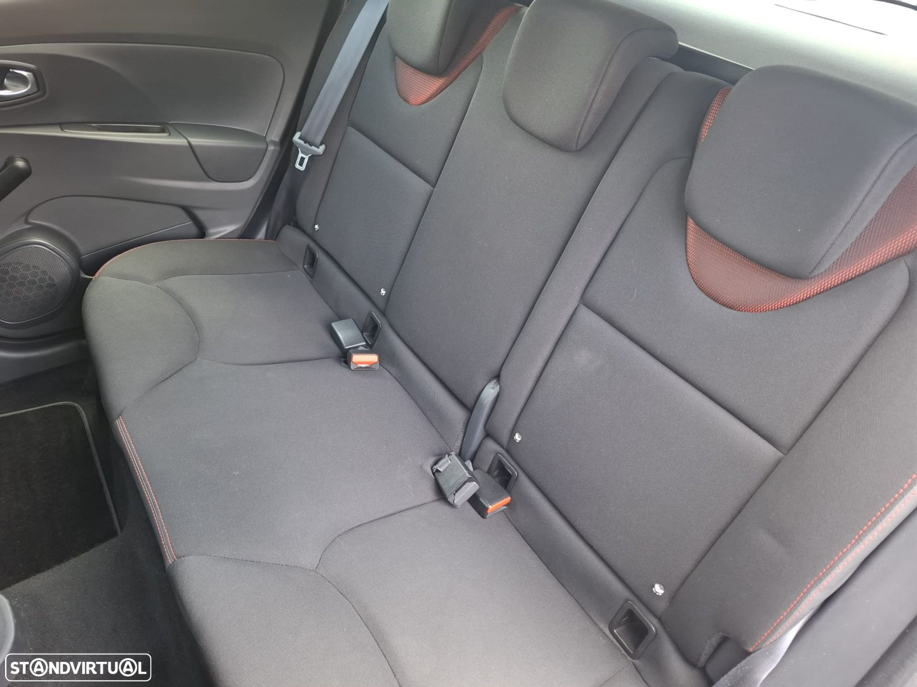 Renault Clio Sport Tourer dCi 75 Stop & Start Expression - 15