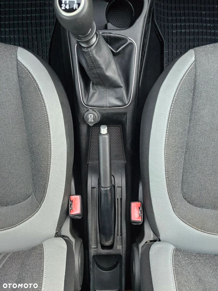 Fiat Punto 2012 ver-1-4-easy-s-s - 18