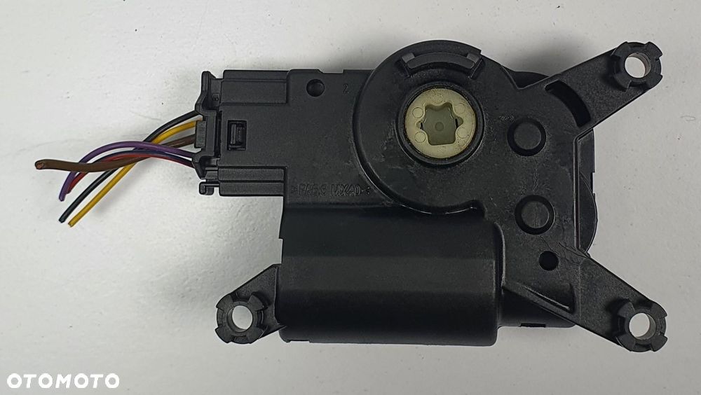 SILNICZEK NAGRZEWNICY KLAP NAWIEWU OPEL ASTRA III H 52406337 - 2