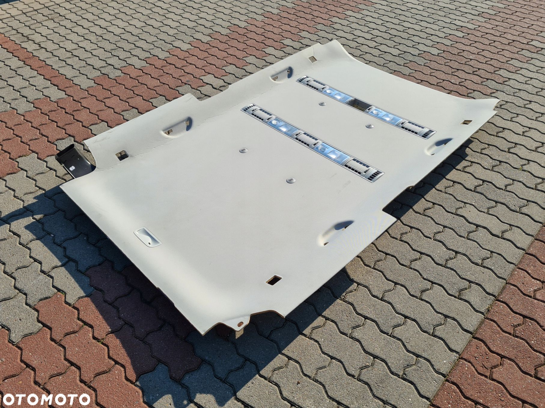 VW T5 LIFT MULTIVAN podsufitka tył - 2
