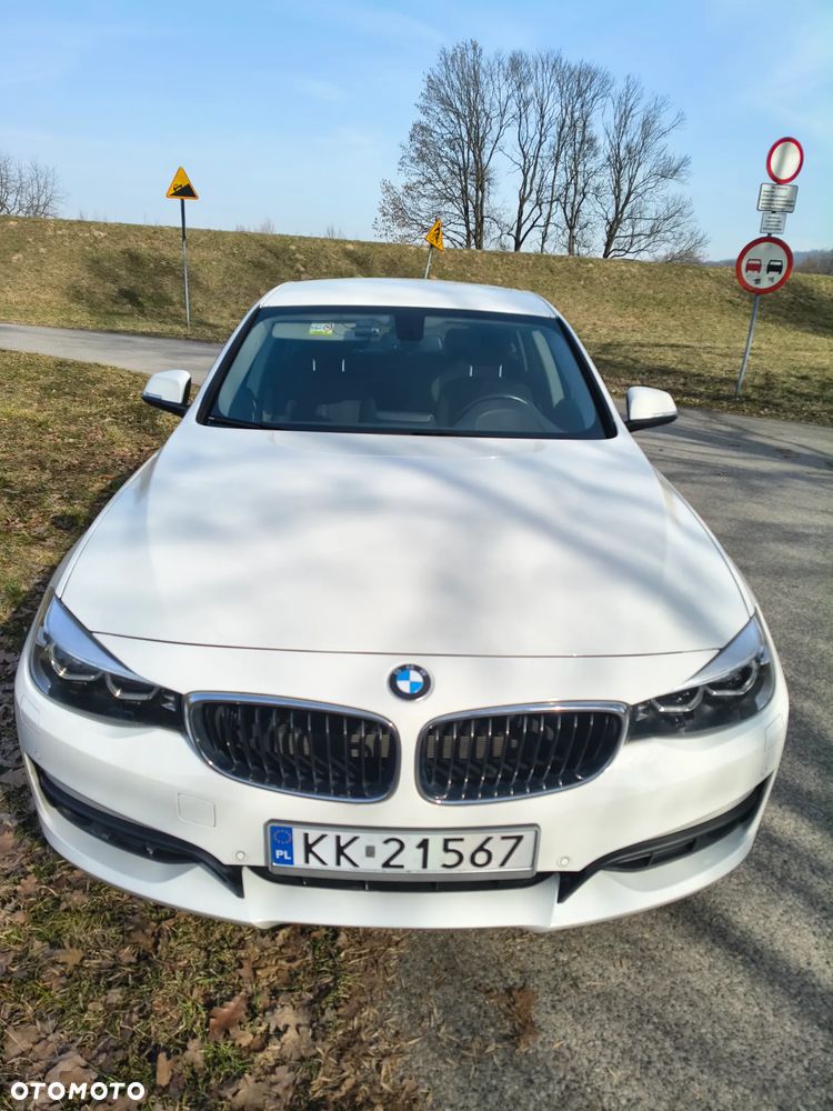 BMW 3GT 320i xDrive - 11