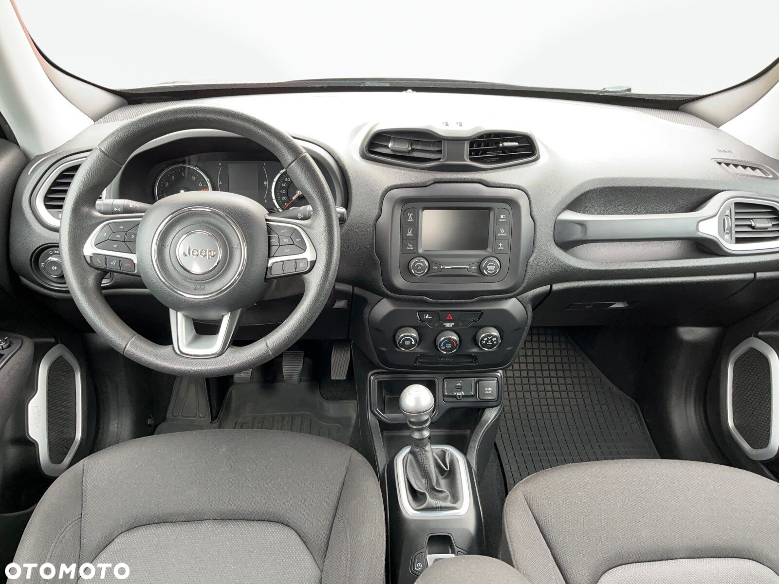 Jeep Renegade - 15