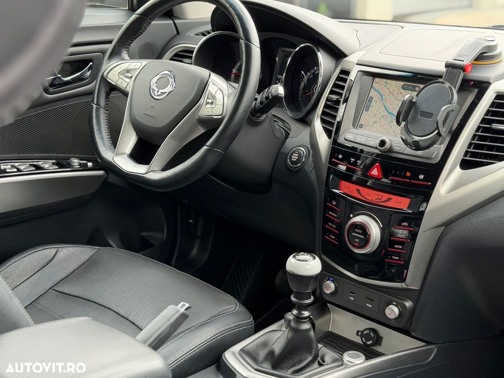 SsangYong Tivoli e-XDi 160 2WD Start/Stop Crystal - 25