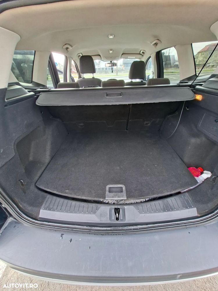 Ford Kuga 2.0 TDCi 2x4 SYNC - 11