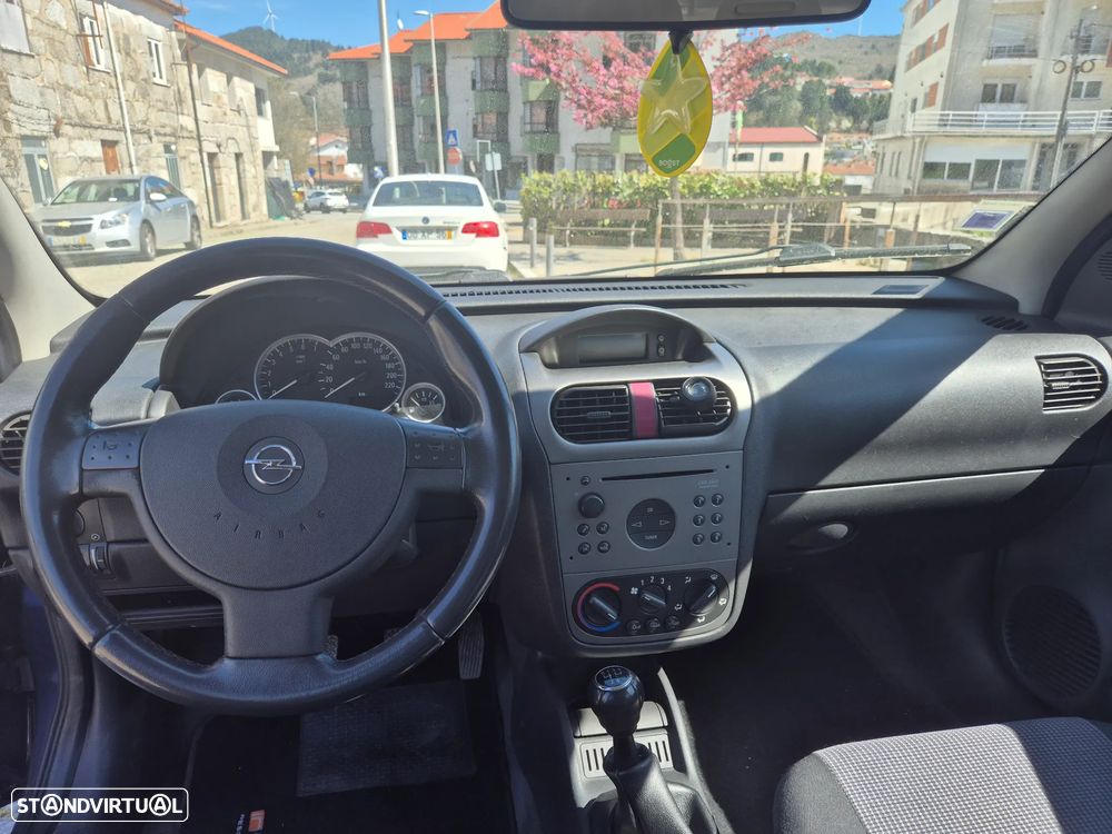 Opel Corsa 1.2 16V Confort - 9