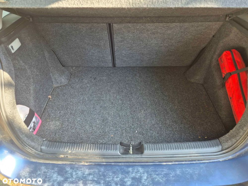 Toyota Corolla 1.6 VVT-i Sol - 18