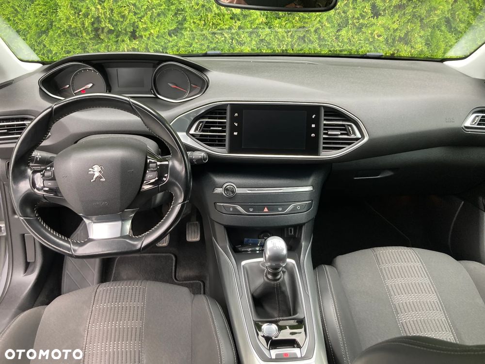 Peugeot 308 1.5 BlueHDi Business Line S&S - 11