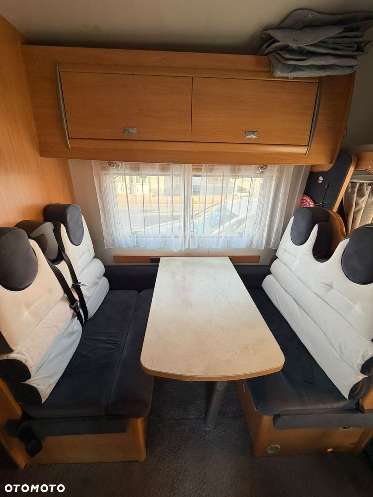 Ford Transit Challenger Genesis - 7