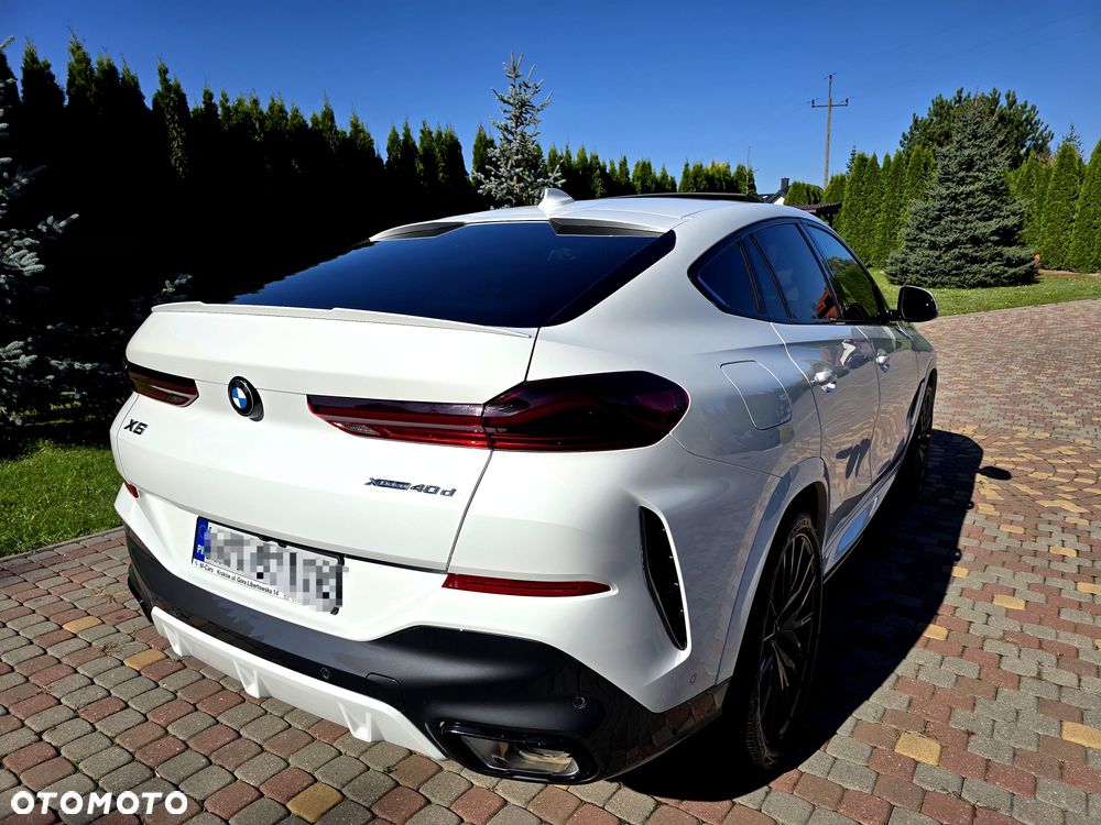 BMW X6 xDrive40d mHEV - 22