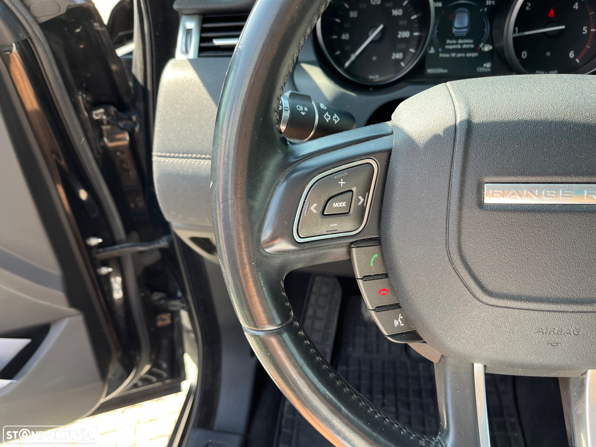 Land Rover Range Rover Evoque 2.0 TD4 SE Dynamic - 27