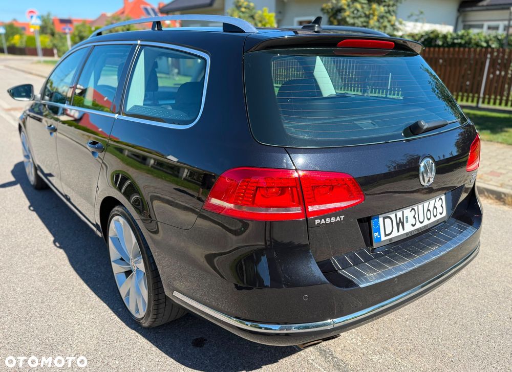 Volkswagen Passat 2.0 TDI 4Motion DSG BlueMotion Tech Highline - 4