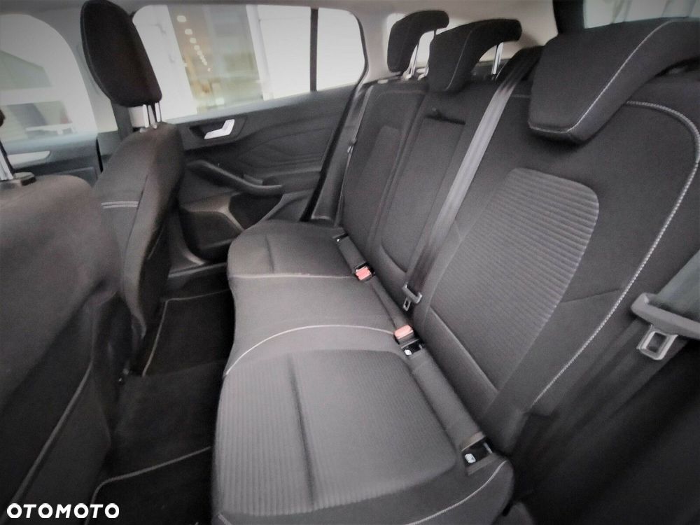 Ford Focus - 16