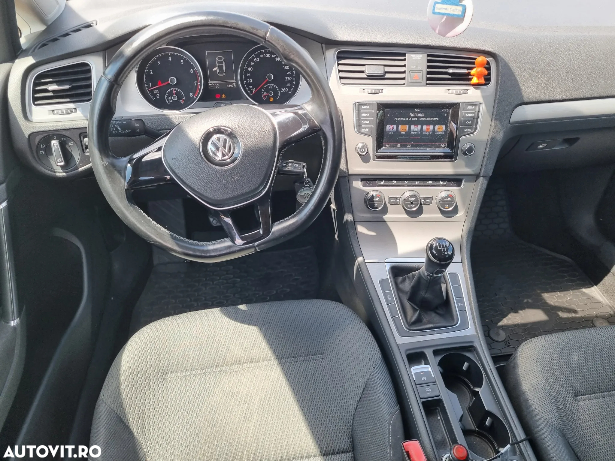 Volkswagen Golf 1.2 TSI BlueMotion Technology Comfortline - 32