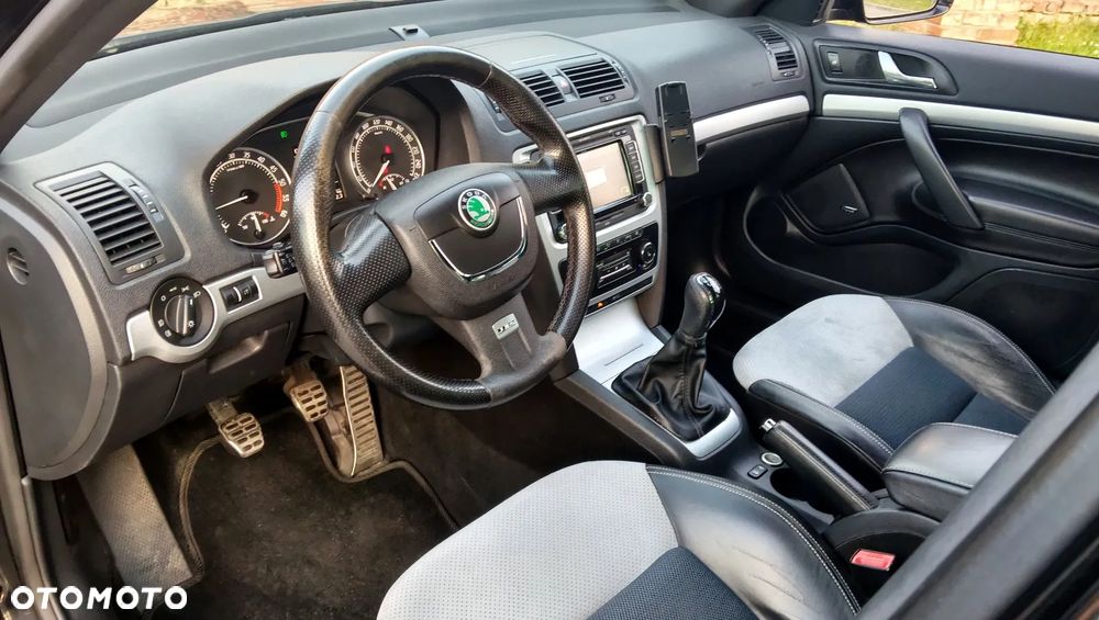 Skoda Octavia 2.0 TDI RS - 13