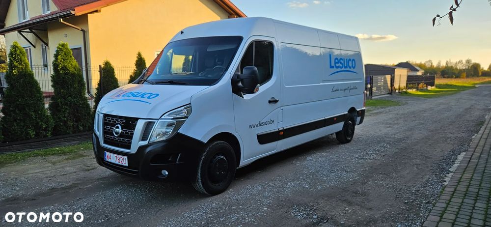 Nissan NV400