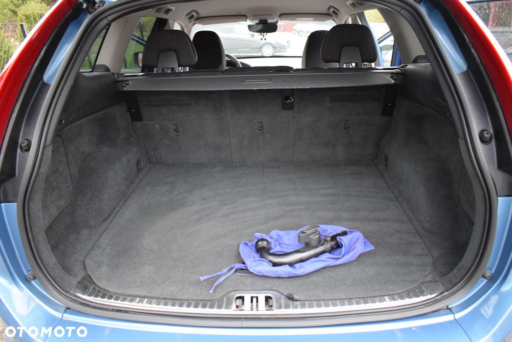 Volvo XC 60 D3 Momentum - 10