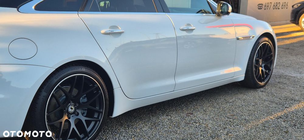 Jaguar XJ 3.0 V6 Portfolio - 12