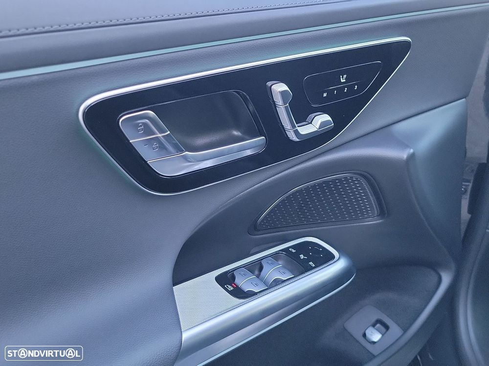 Mercedes-Benz E 300 de - 22