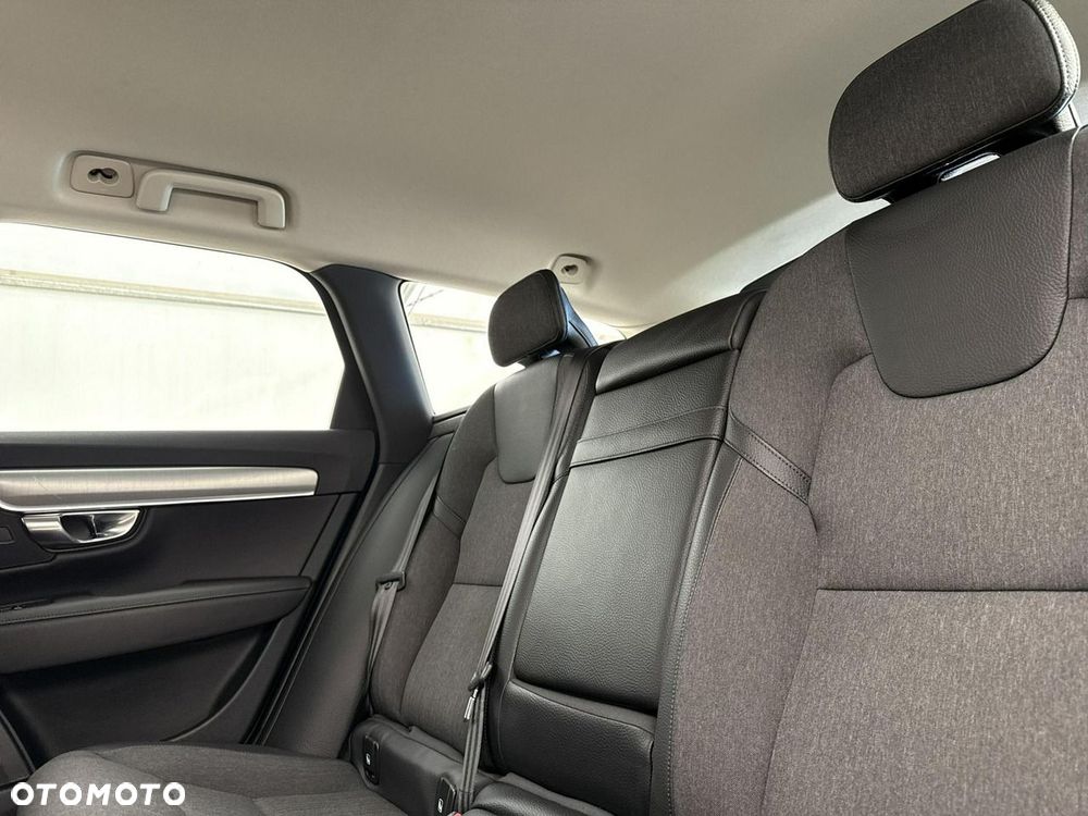 Volvo V90 - 19