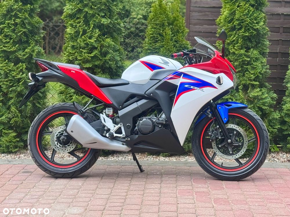 Honda CBR - 3
