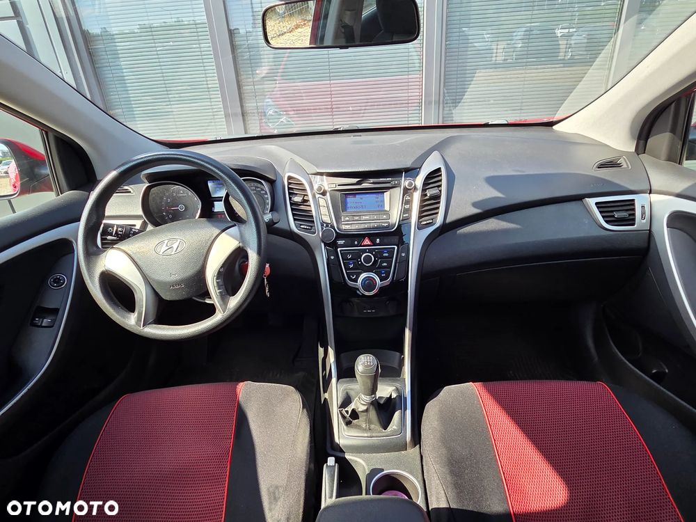 Hyundai i30 1.4 Comfort - 25