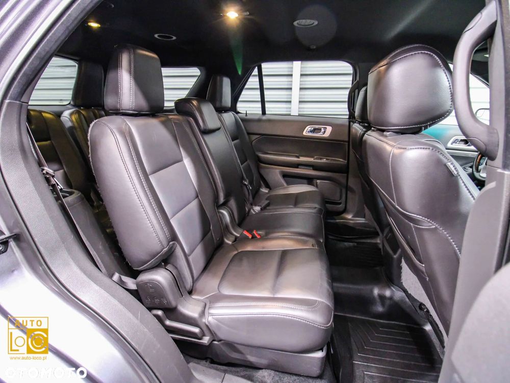 Ford Explorer - 11