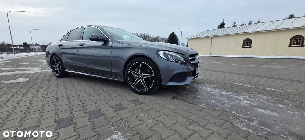 Mercedes-Benz Klasa C 180 9G-TRONIC AMG Line - 15