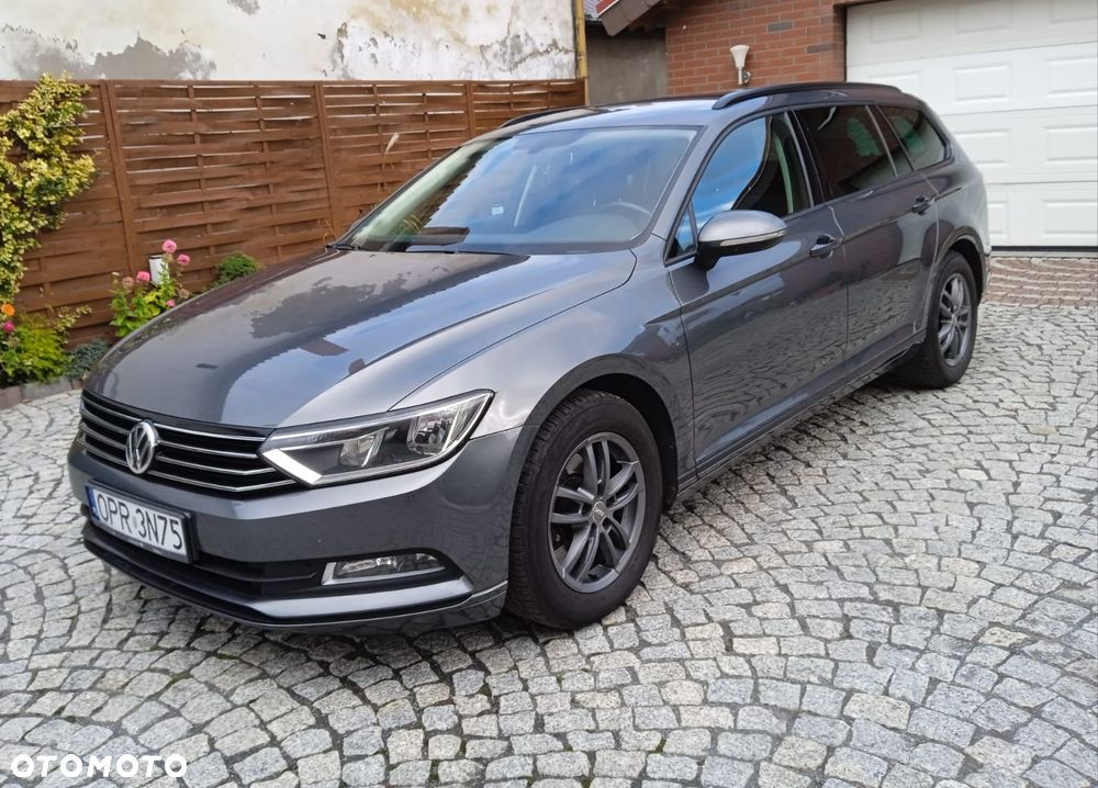 Volkswagen Passat 2.0 TDI BMT Trendline - 1