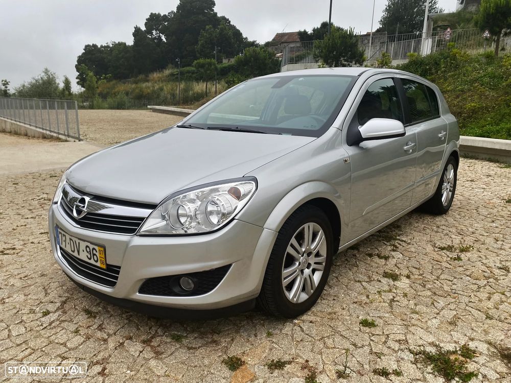 Opel Astra 1.7 CDTI Cosmo - 3