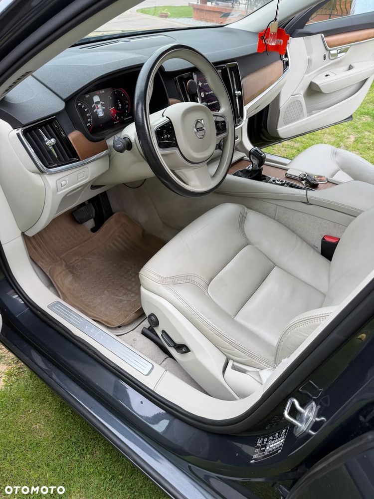 Volvo V90 D4 AWD Inscription - 9