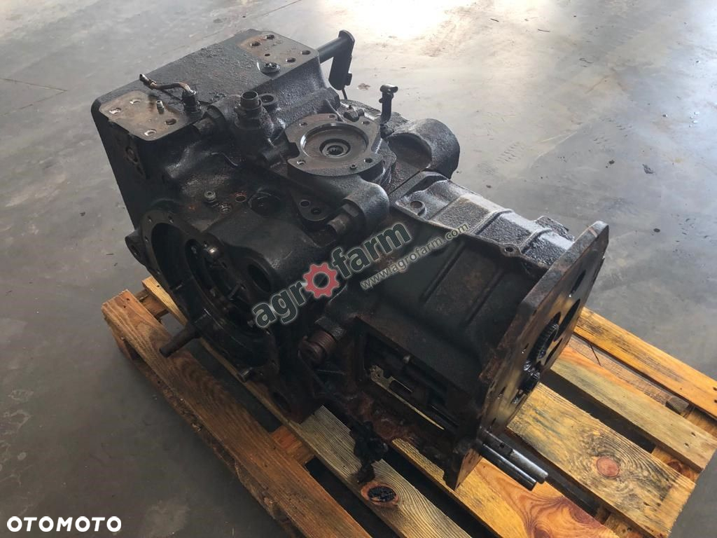 Tylny most John Deere 6400 L115878 - 4