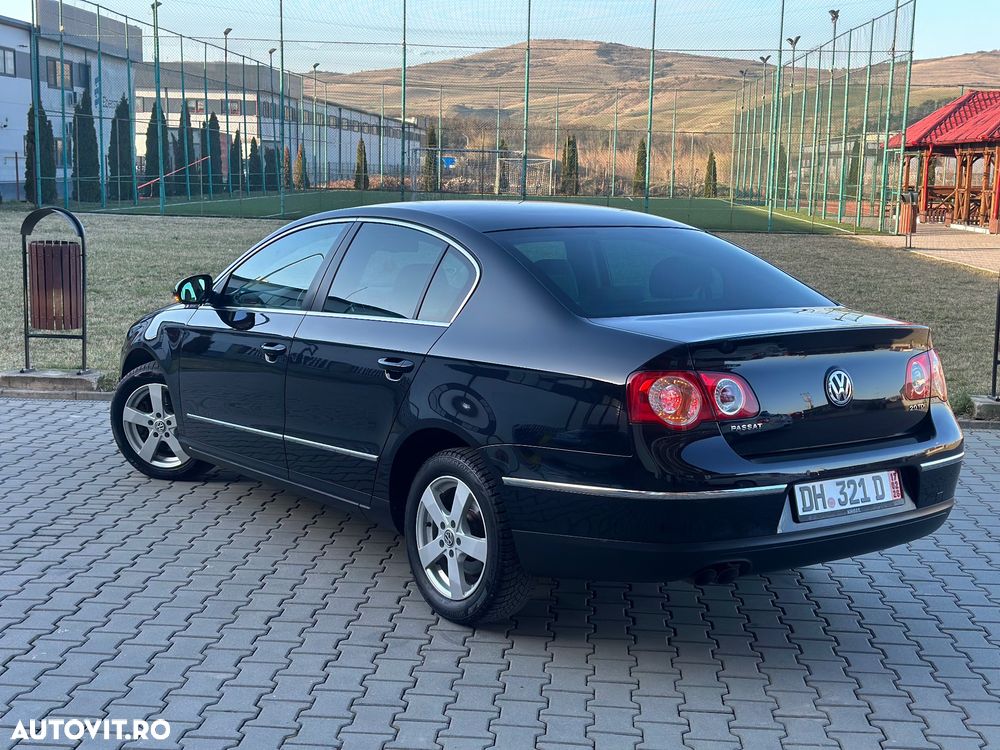 Volkswagen Passat 2.0 TDI DPF DSG Highline - 4