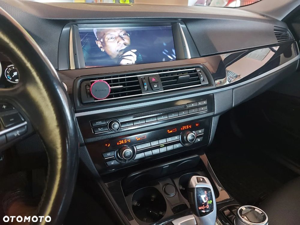 BMW Seria 5 520d xDrive - 9