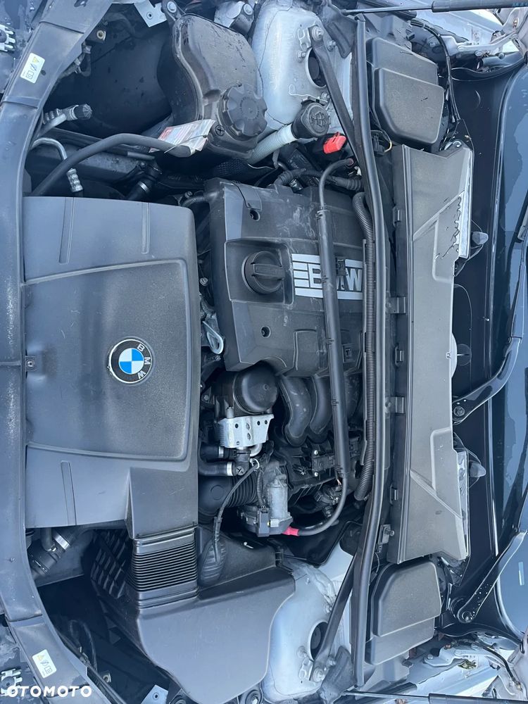 BMW Seria 3 318i - 22