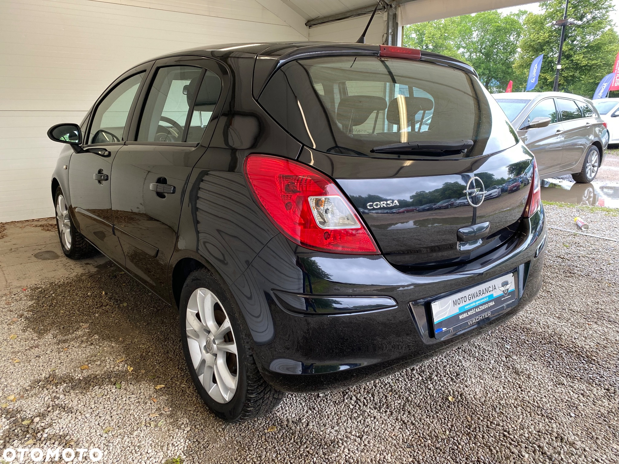 Opel Corsa 1.2 16V Essentia - 25